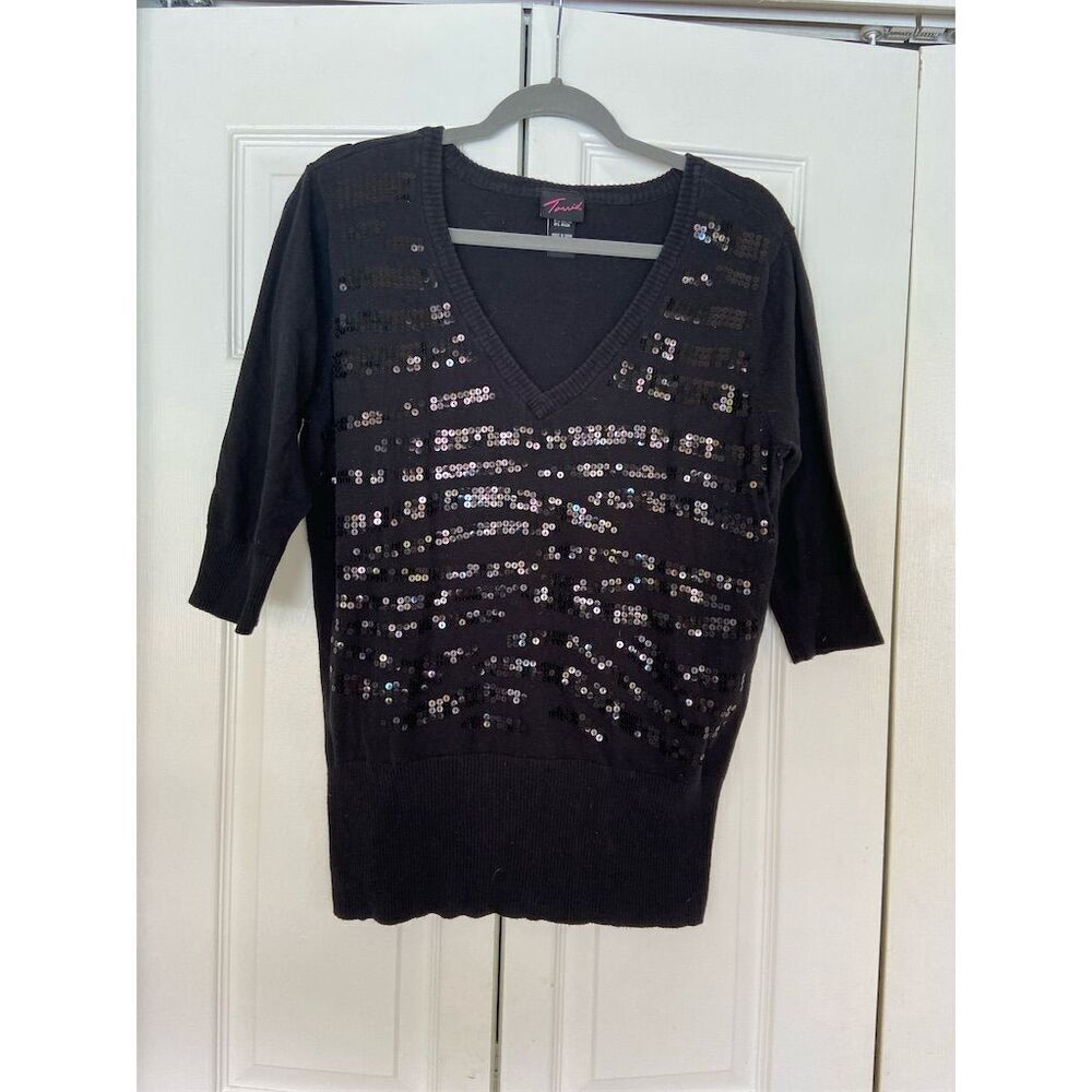 Torrid Women's V-Neck Zebra Sequined Pullover Sweater Size 1 Black